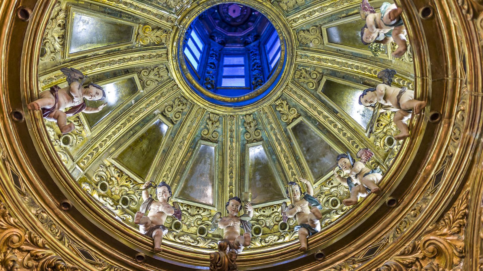 Cúpula de la capilla de la Santa Caridad.