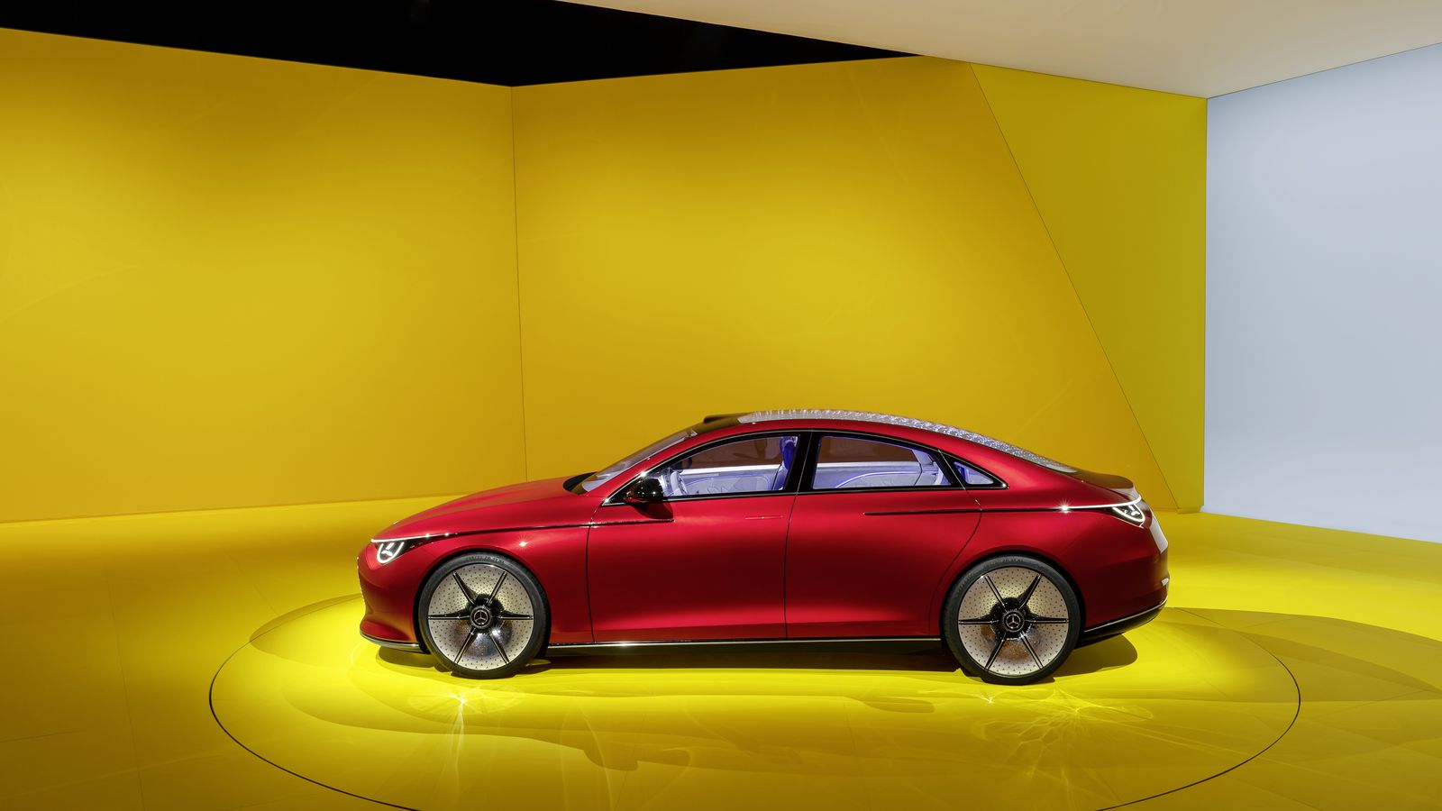 Una alta eficiencia eléctrica -transformación de la energía almacenada para producir el movimiento- es una de las claves de este CLA Concept.