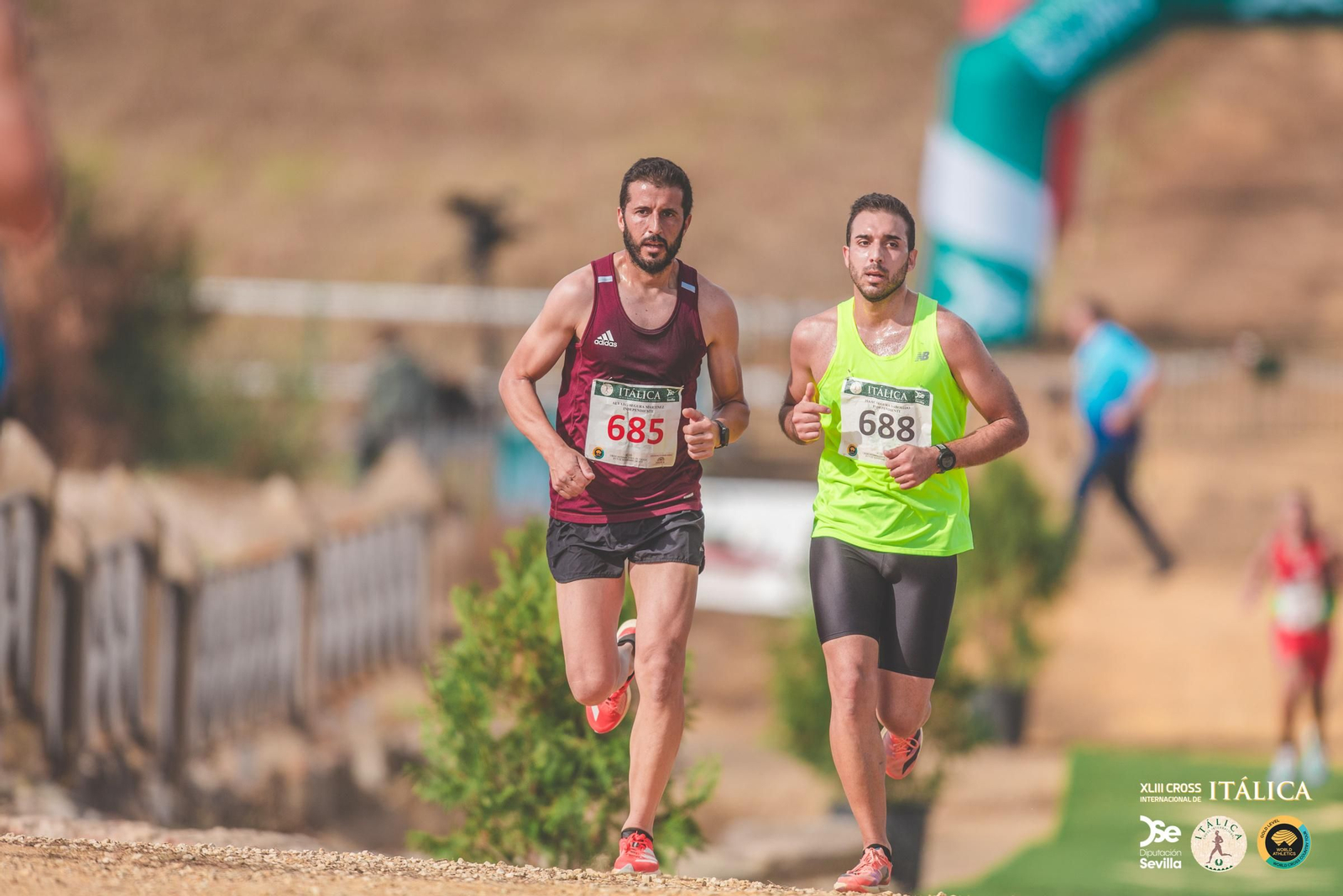 Búscate en las fotos del Cross de Itálica 2025 | 2