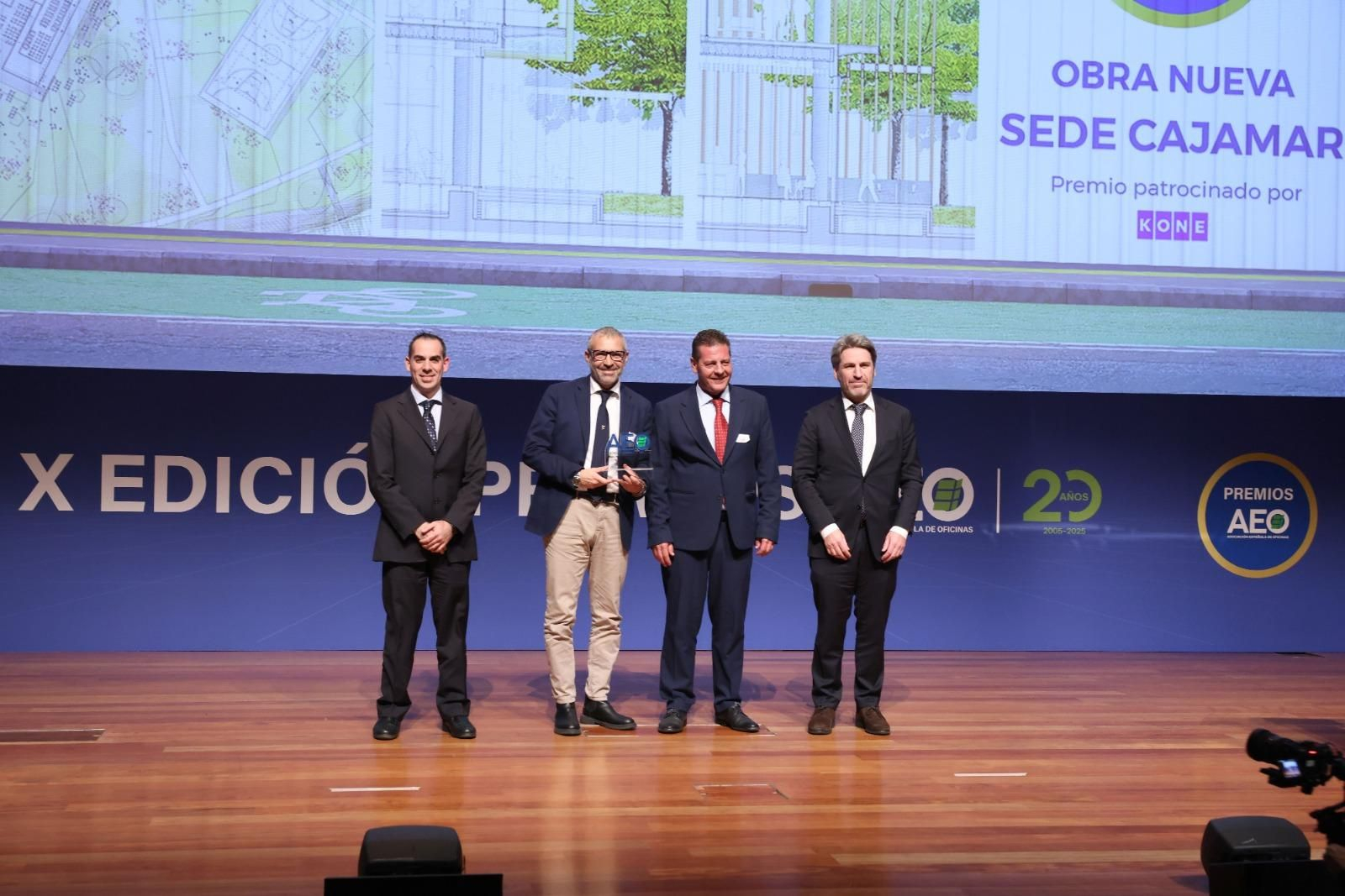 Entrega de premio a Cajamar.