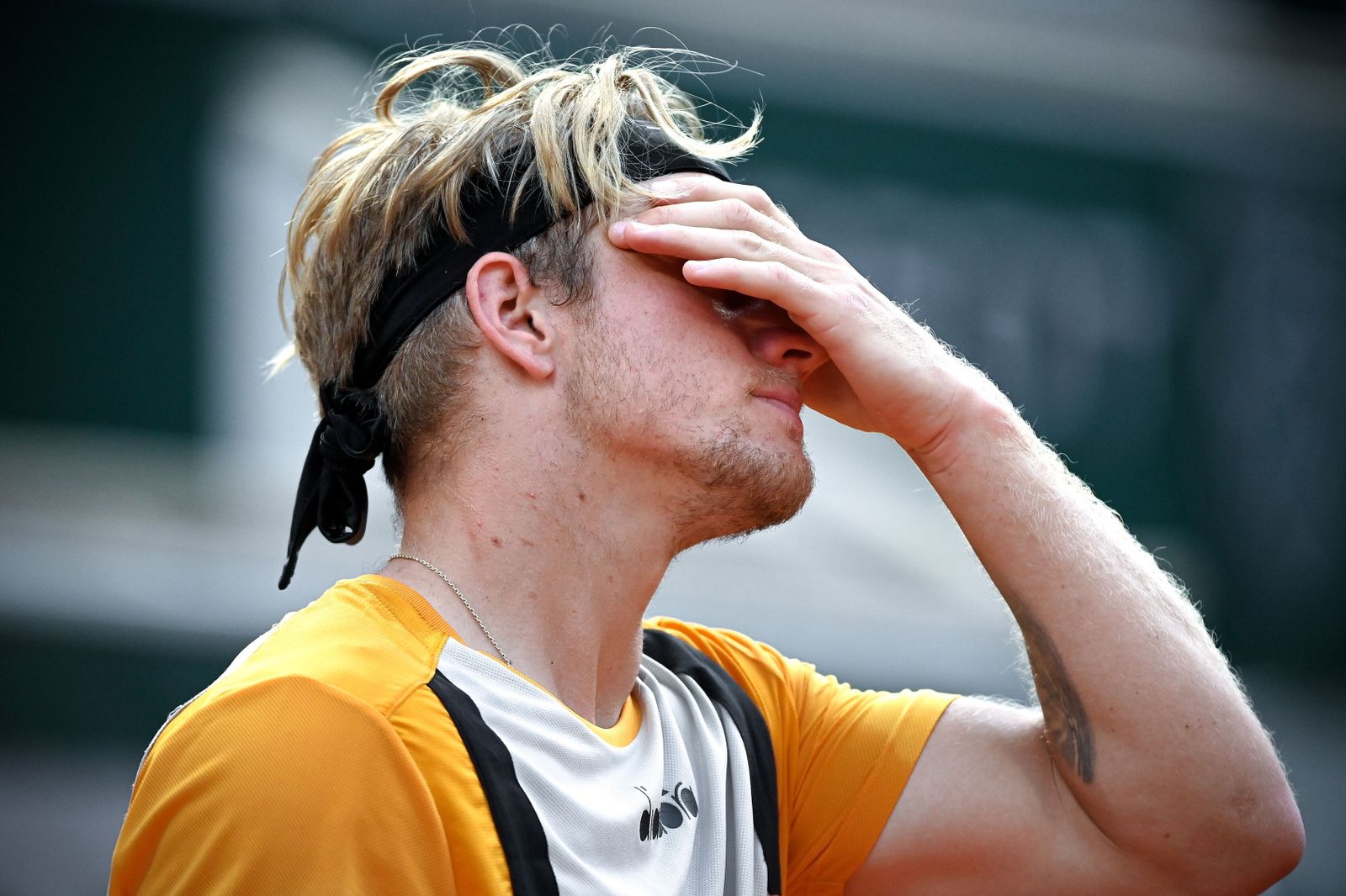 Alejandro Davidovich se lamenta durante el partido.