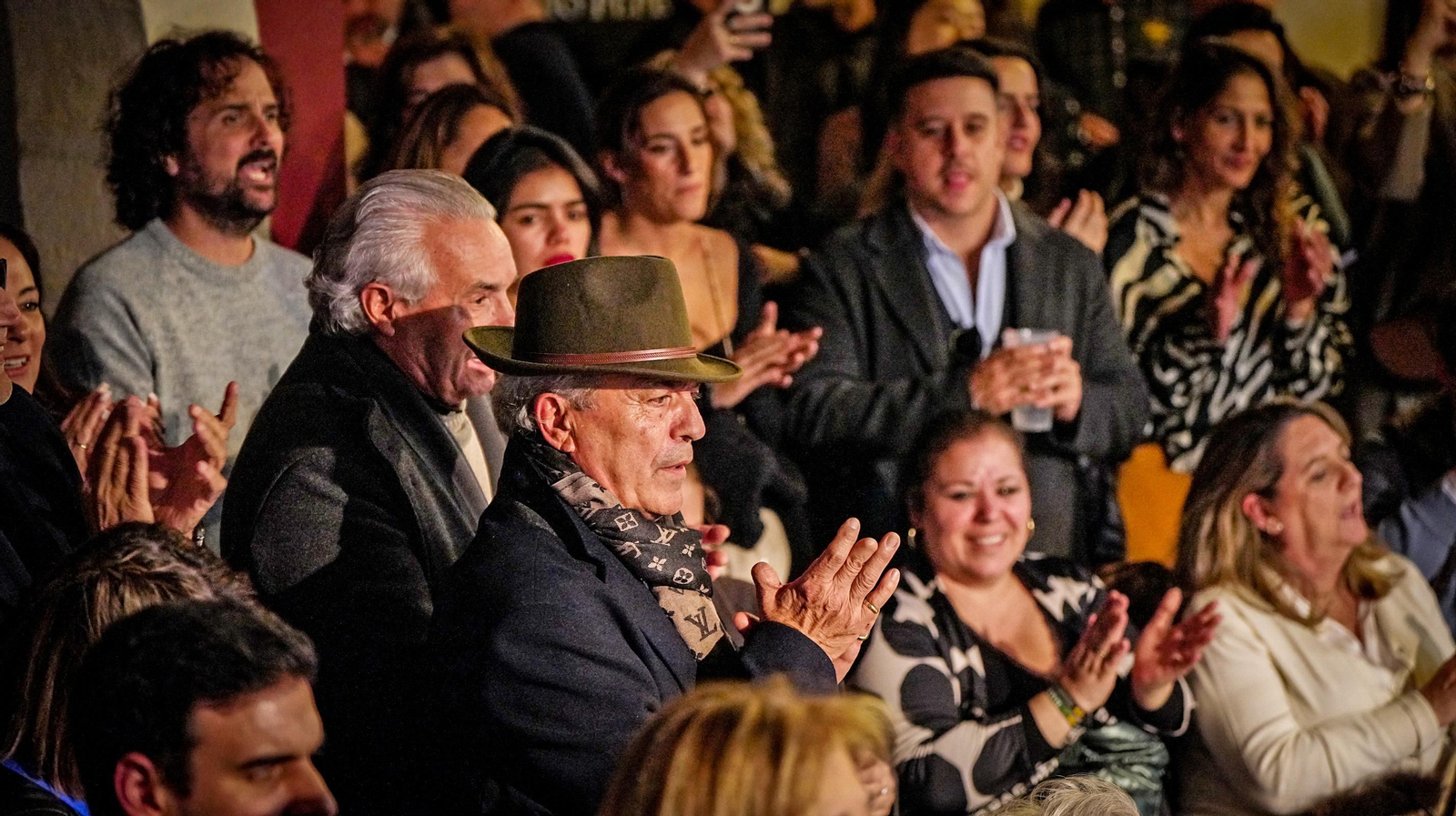 Zambomba flamenca en la peña Antonio Chacón de Jerez