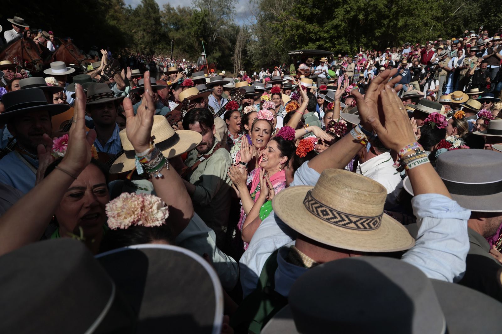Las mejores imágenes del paso de Sevilla y Triana por el Quema