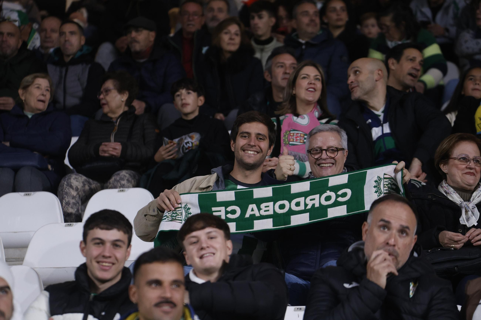 Las mejores fotos del ambiente en el Córdoba CF - Cádiz