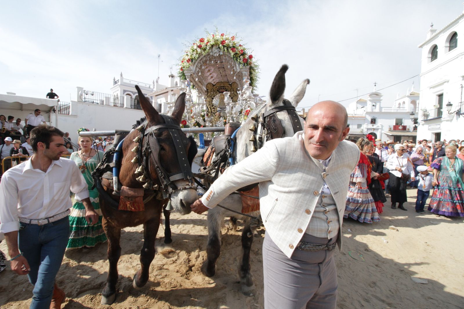 Imágenes de la presentación de la Hermandad de Emigrantes