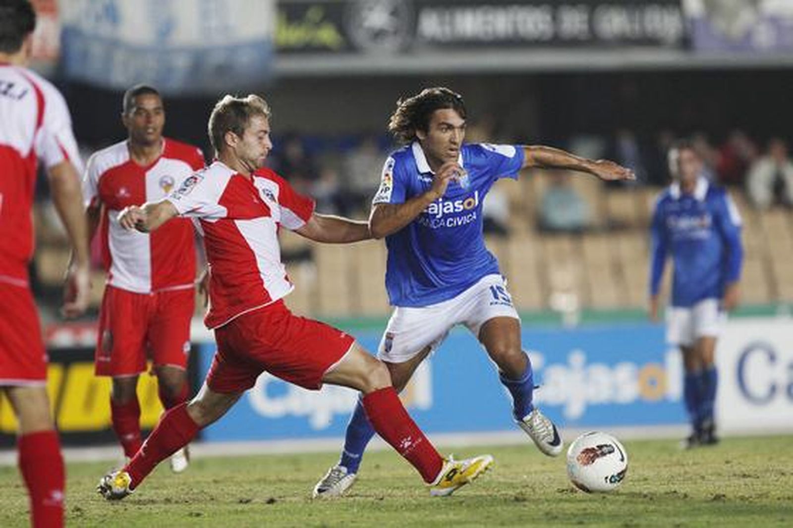 Para Israel Bascón “con todas ocasiones que hemos tenido, podíamos haber hecho diez goles. Nos vamos otra vez con cara de tontos porque que se han llevado un empate haciendo tan poco...”. 

Foto: Juan Carlos Toro