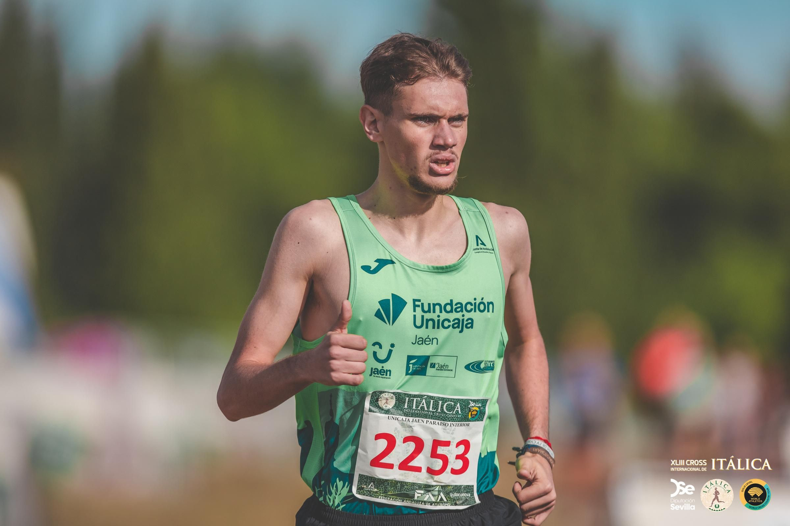 Búscate en las fotos del Cross de Itálica 2025 | 3