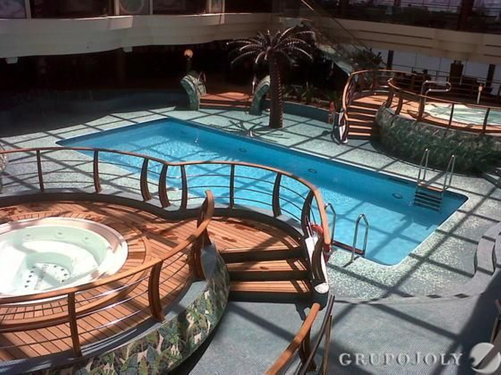 Una visita por el lujoso crucero MSC Divina en su preinauguración en Cádiz.

Foto: Sara Mancera