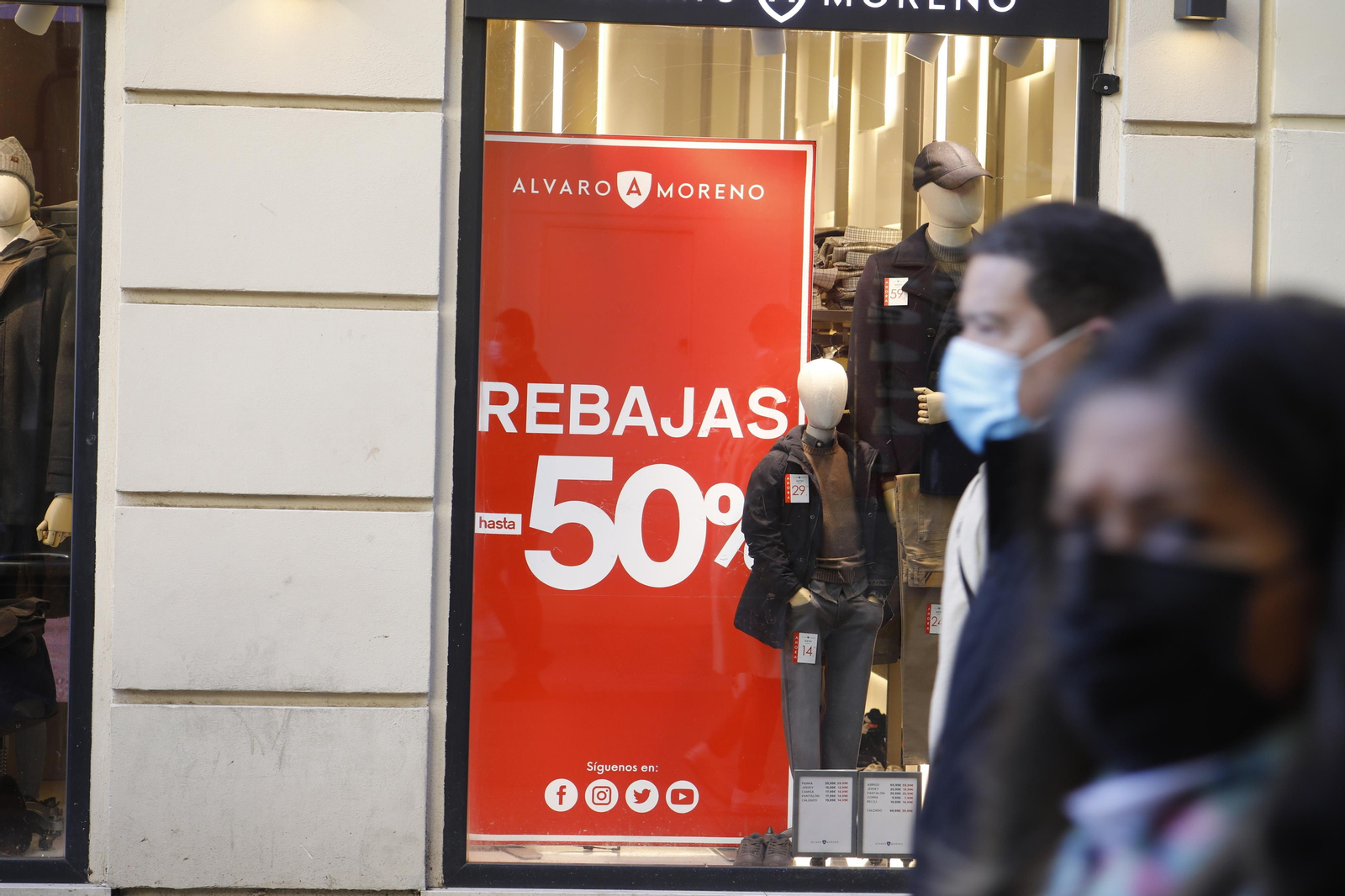 Así ha sido el primer día de rebajas en Córdoba, en fotografías