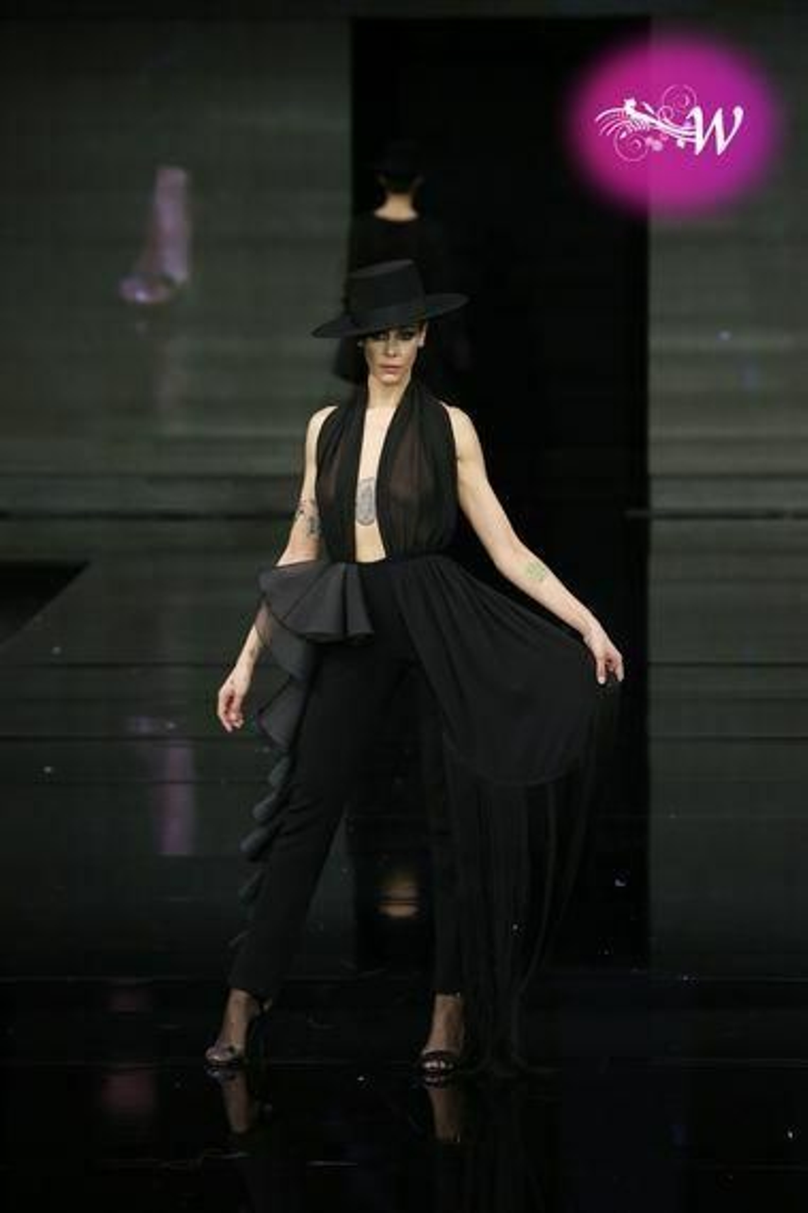 Cristo Báñez vuelve a SIMOF para presentar su colección de flamenca 2020, todas las fotos