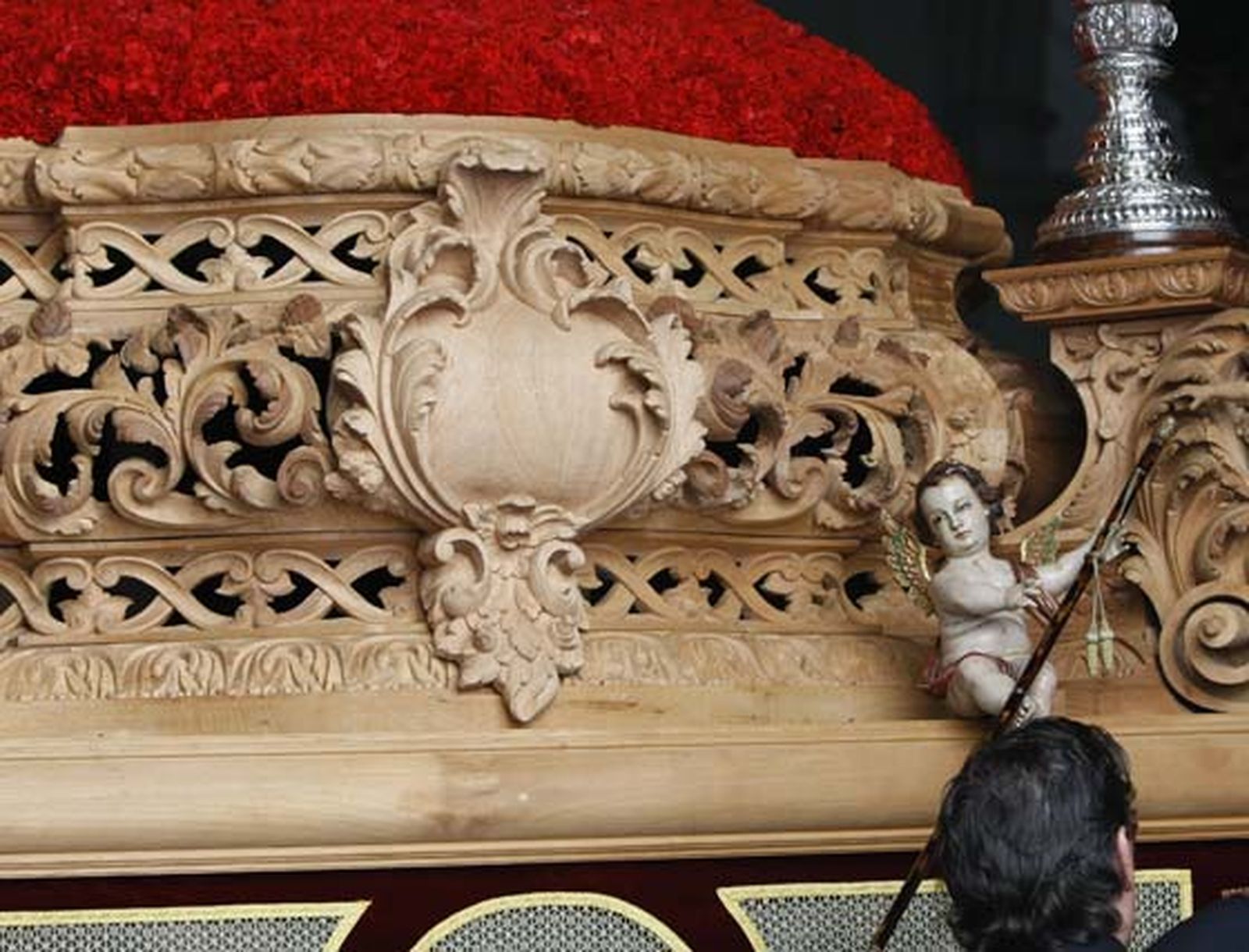 Salida del paso de Jesús Caído y la Virgen de los Desamparados. 

Foto: Julio Gonzalez