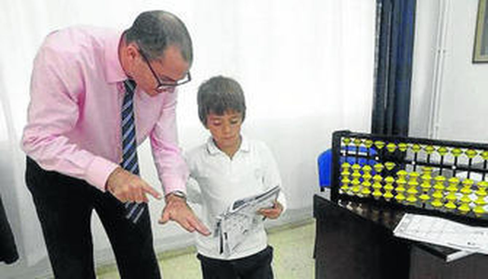 El colegio Montecalpe mejora el cálculo mental de sus alumnos gracias al ábaco.