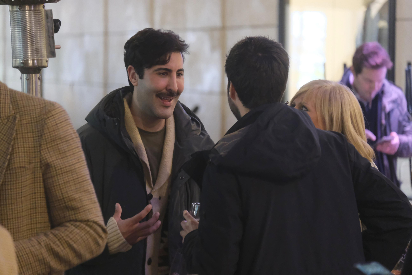 En imágenes, Silbón Bar celebra su inauguración con una fiesta llena de estilo