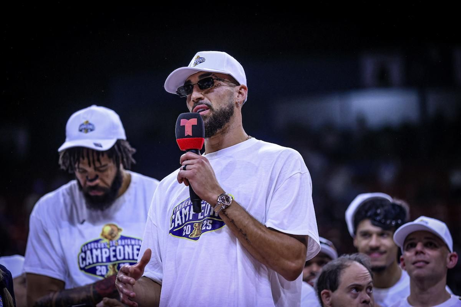 Título y despedida: Así festejó Chris Duarte la corona en Puerto Rico