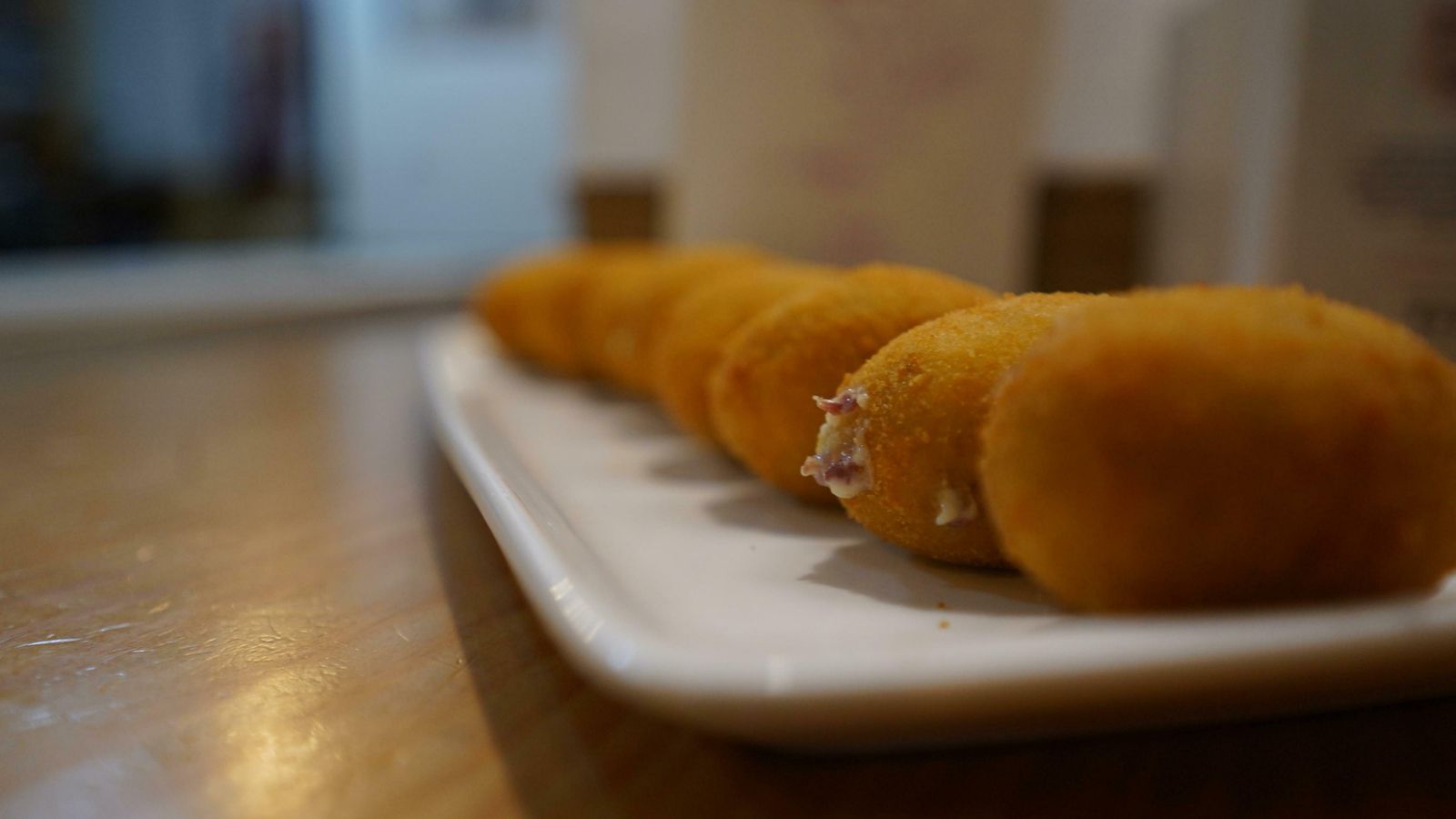 Croquetas servidas en La Montillana.