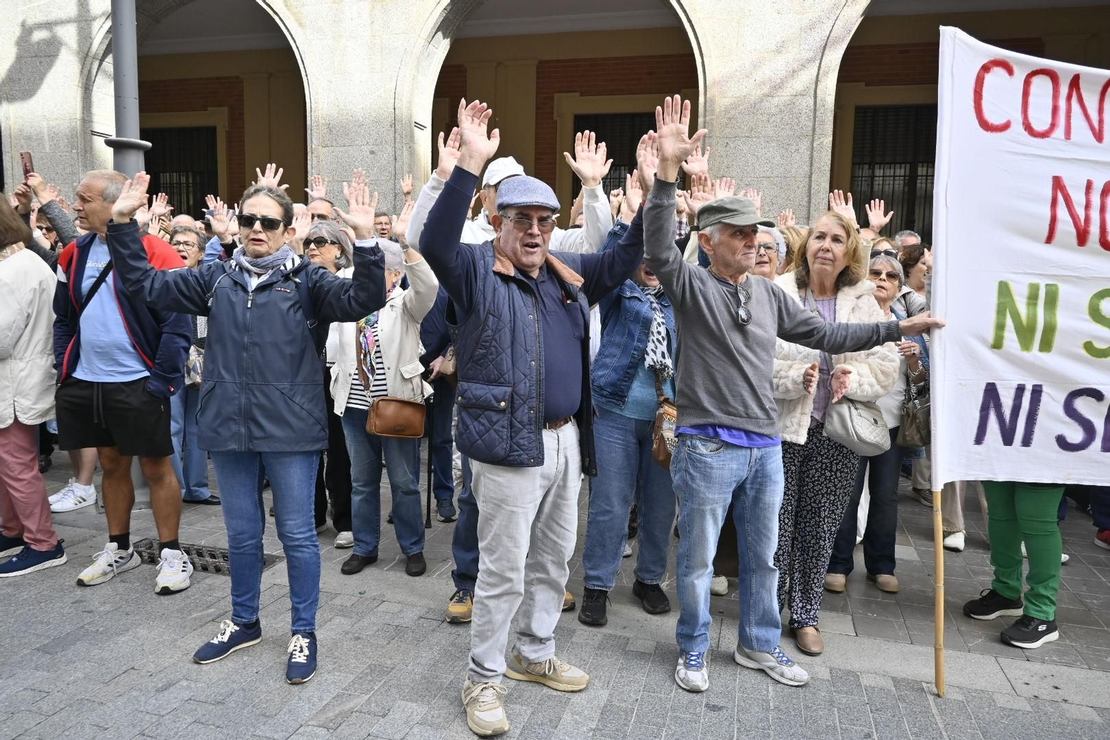 Imágenes de la concentración por una sanidad pública