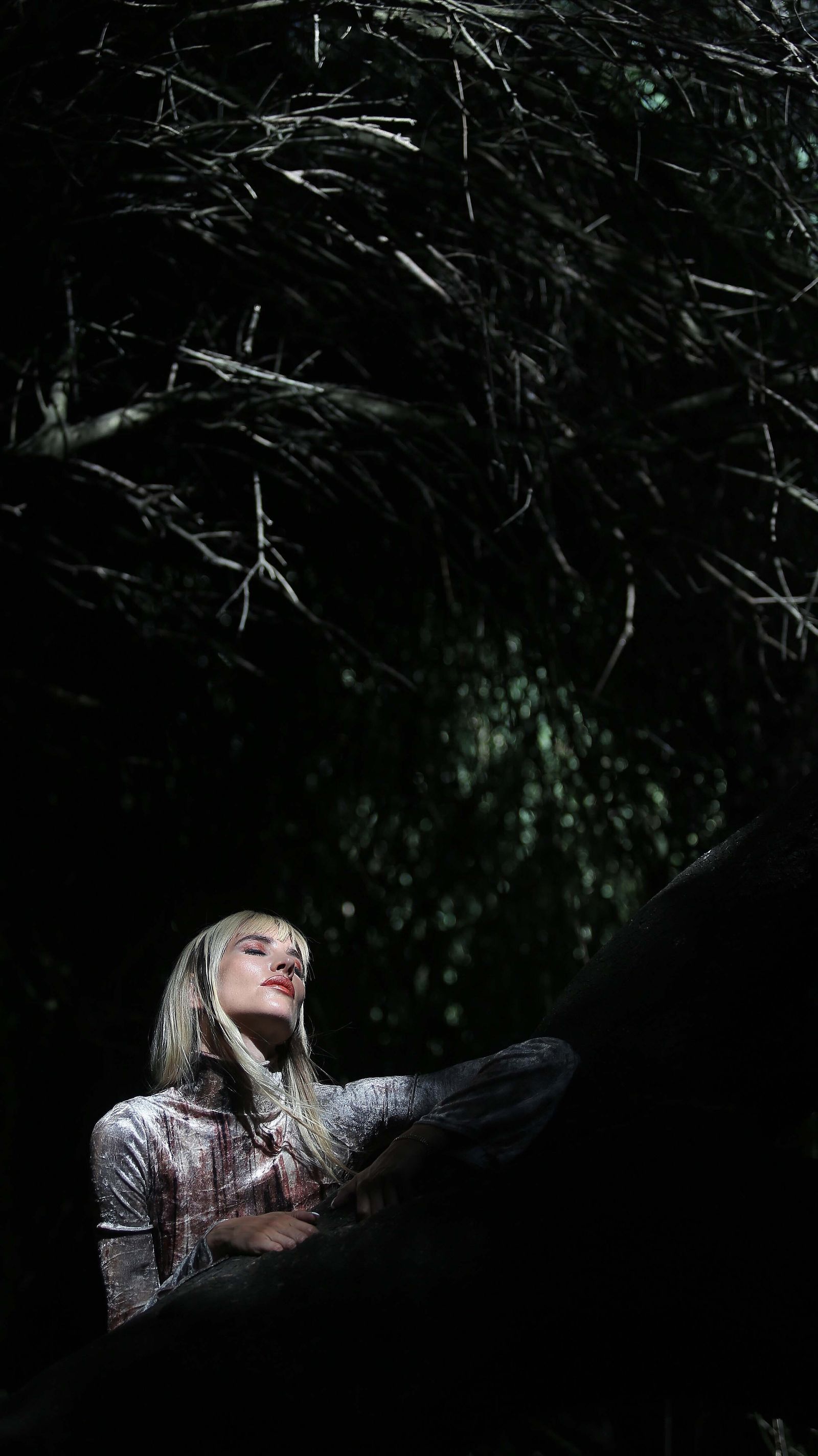 Rodaje de videoclips de Brisa Fenoy en el Campo de Gibraltar