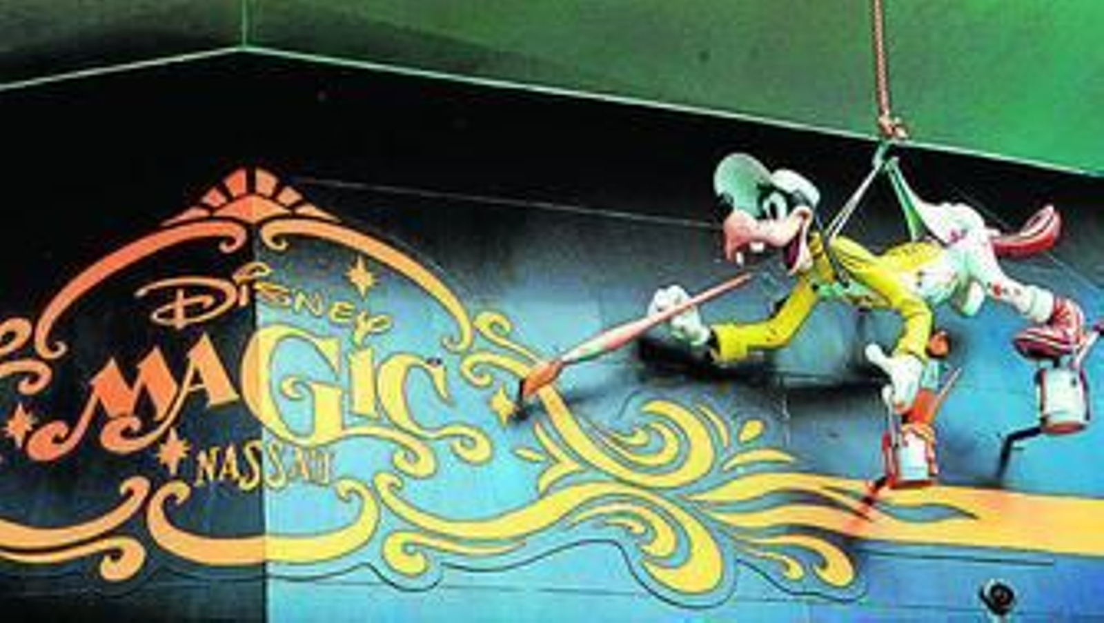 El Disney Magic abandonó ayer mismo el astillero de Navantia de Puerto Real, donde vivido una puesta a punto.