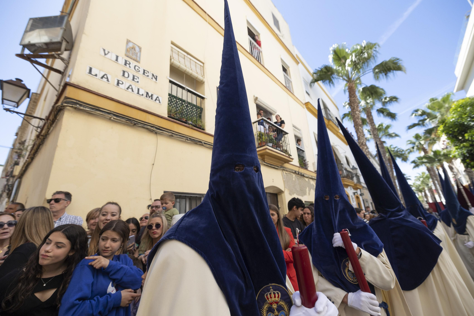 Las imágenes de la salida de la cofradía de La Palma en la Semana Santa 2023