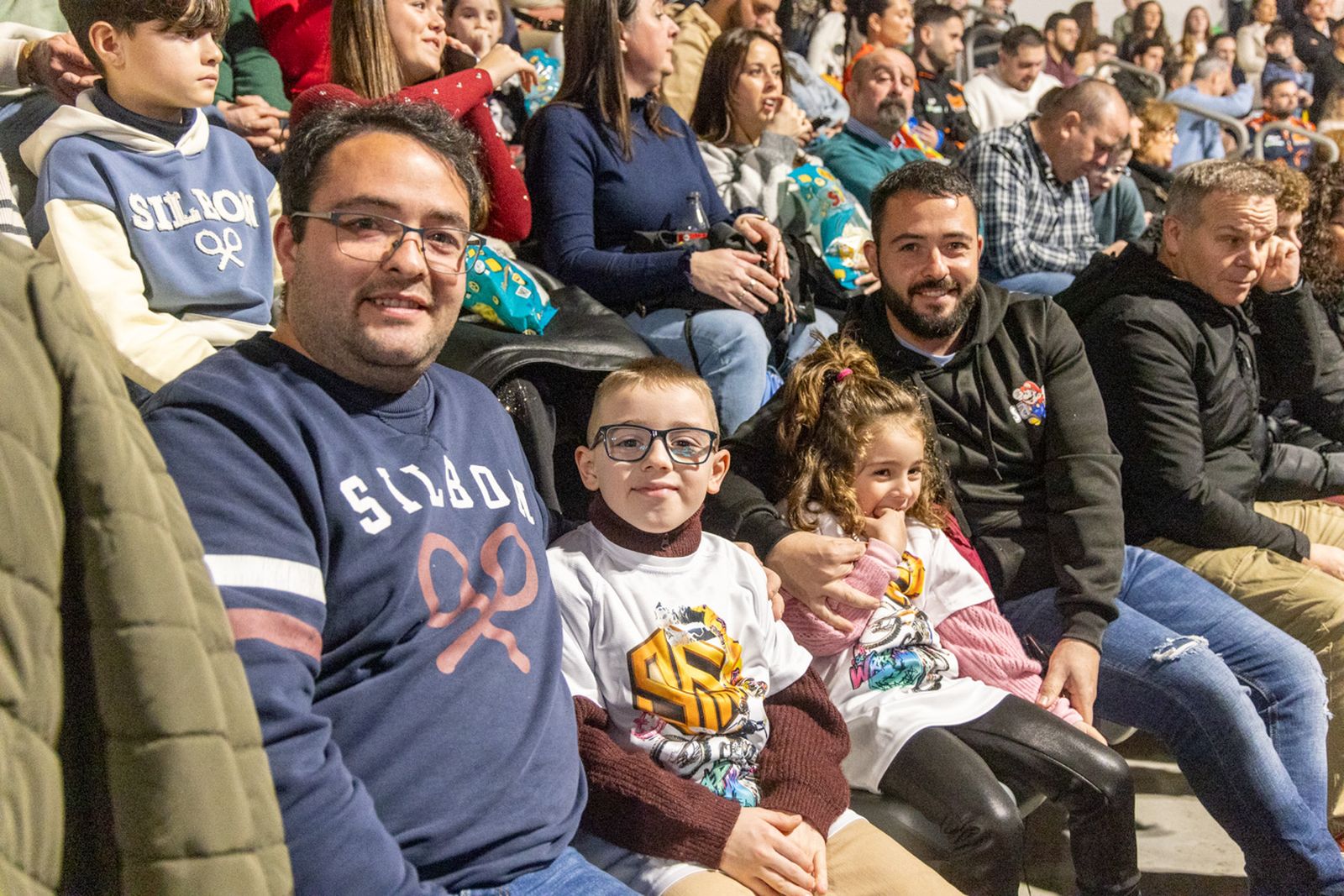 En imágenes: el Olivo Arena vibra con piruetas y motor en estado puro en el Soloflow Freestyle (2)