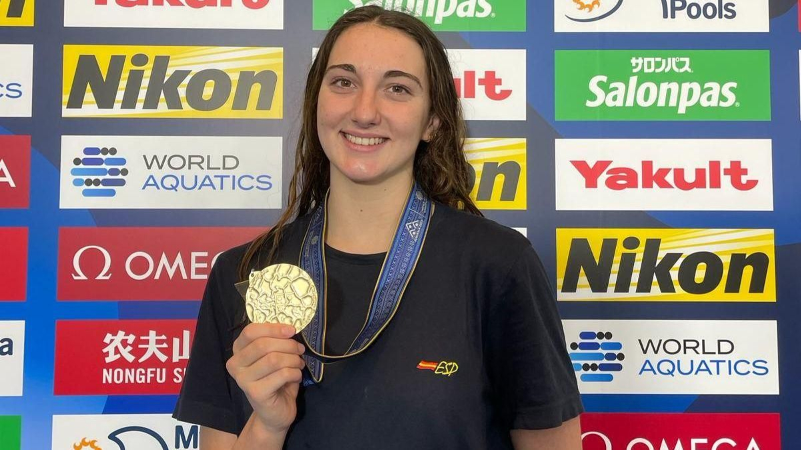 La nadadora sevillana Marina García tras lograr la medalla en Fukuoka 2023