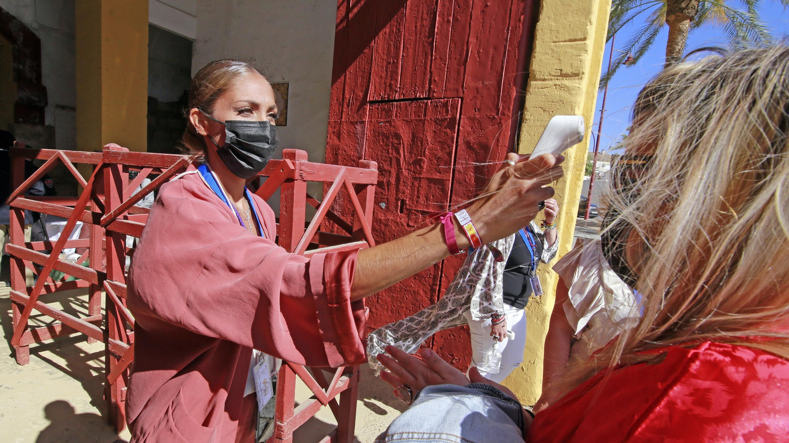 Imágenes de la Misa de Pentecostés en la Plaza de Toros de Jerez