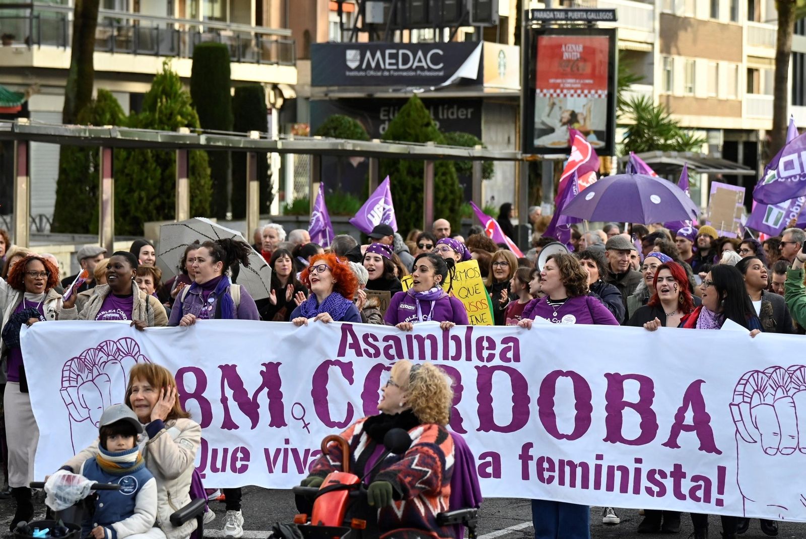 La manifestación del 8M en Córdoba, en imágenes