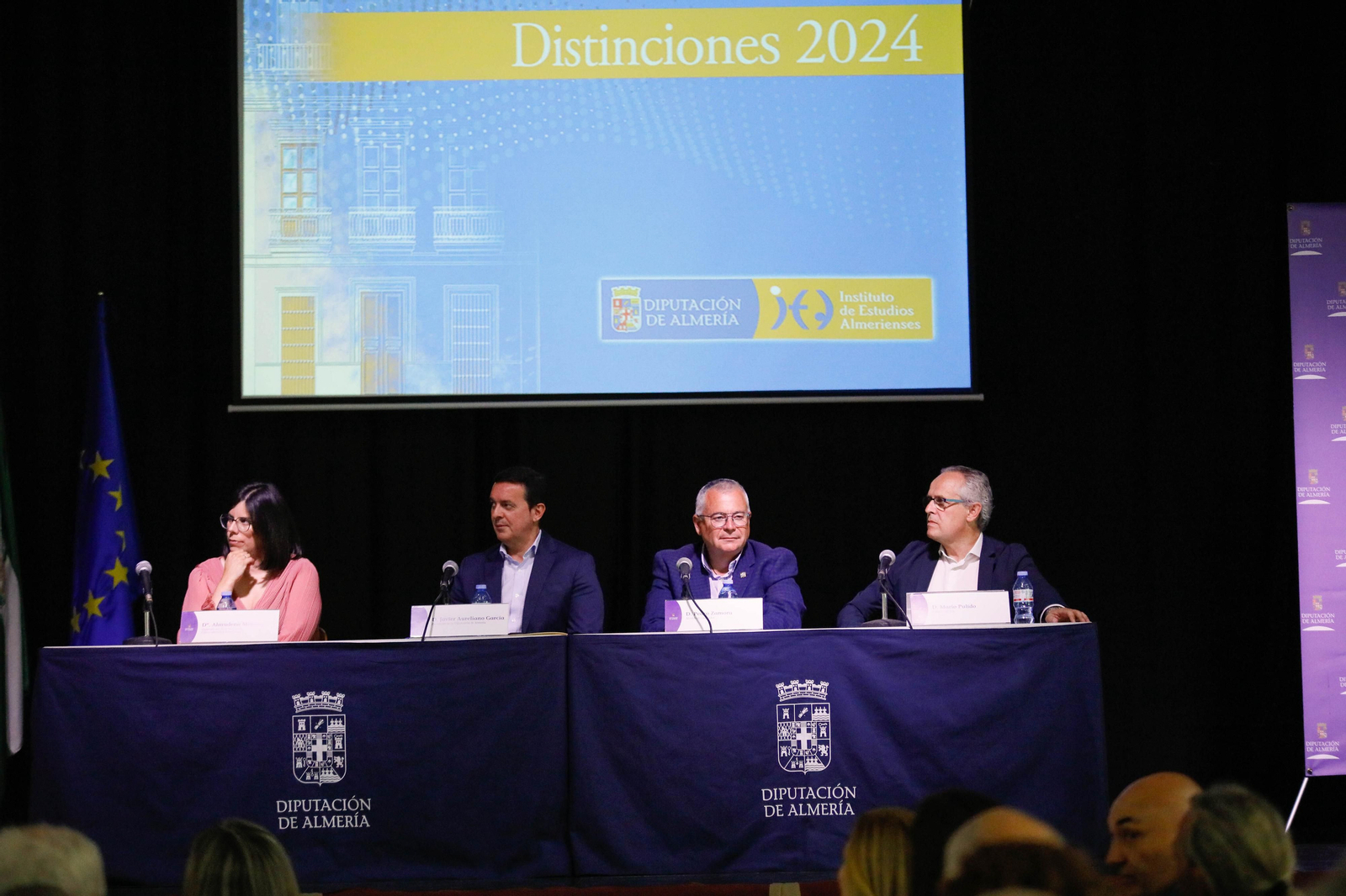 Imágenes de la entrega de los Escudos de Oro del IEA y la celebración de su Plenario