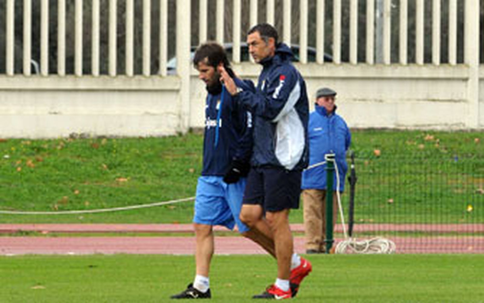 Mendoza, molesto con su suplencia