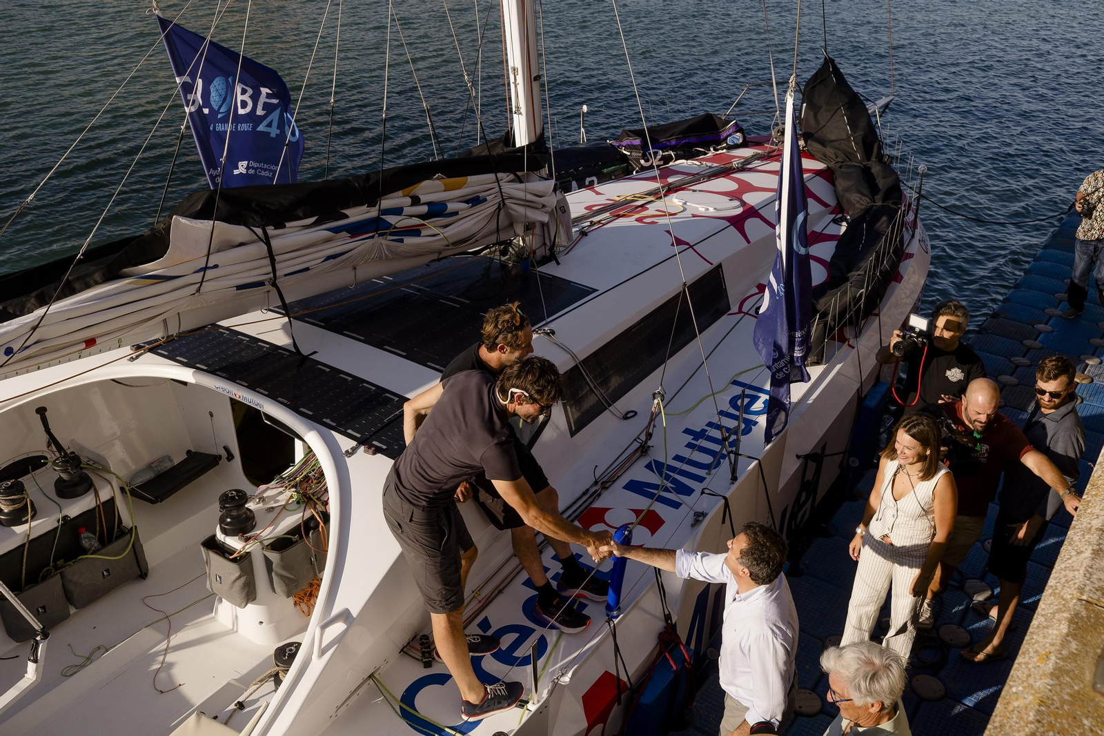 Imágenes de la apertura del Race Village de la Globe 40 en Cádiz