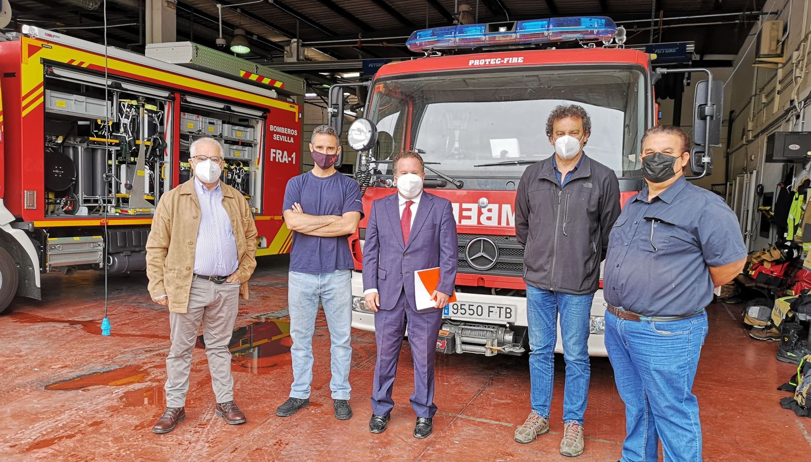Una de las visitas realizadas por Cs al Parque de Bomberos de Pino Montano.