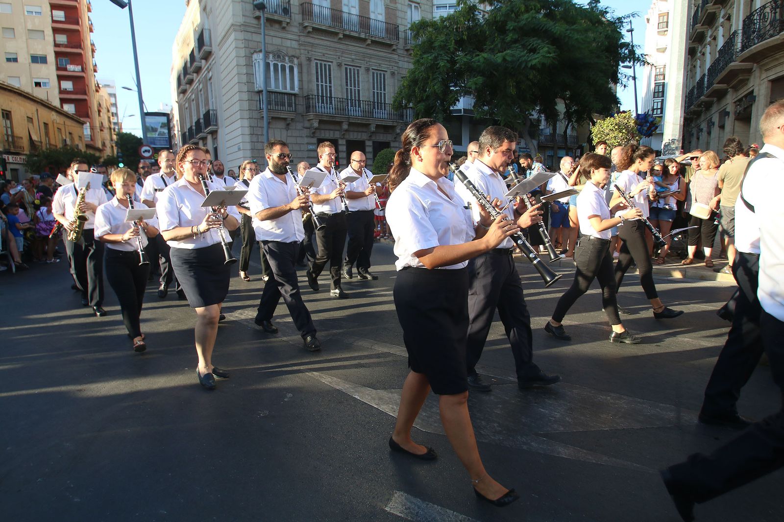 Fotogalería de la Batalla de Flores. Feria de Almería 2019