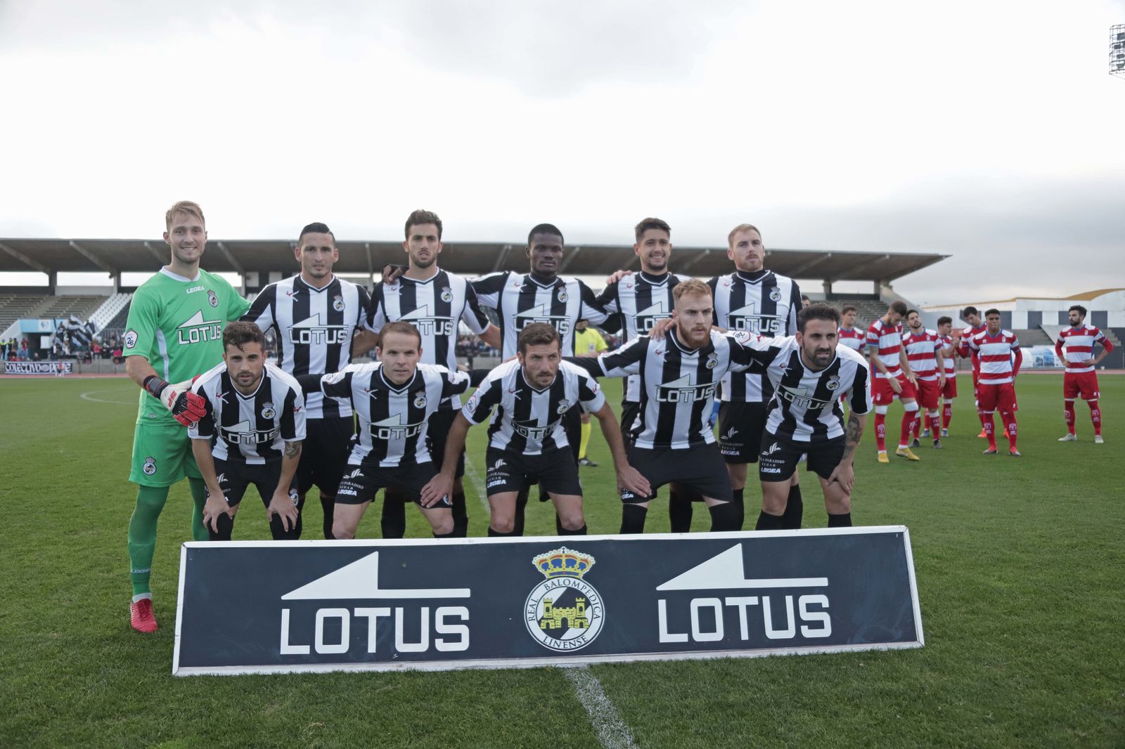 Formación inicial de la Balona, el pasado domingo ante el Recreativo de Granada