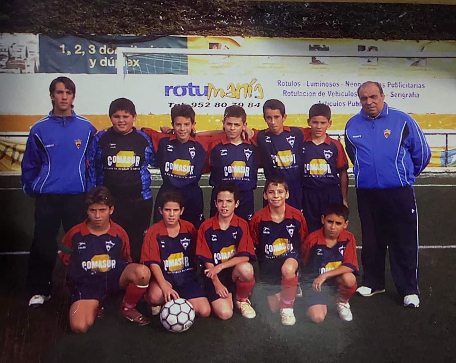 Carlos Guiu, arriba a la derecha en la imagen.