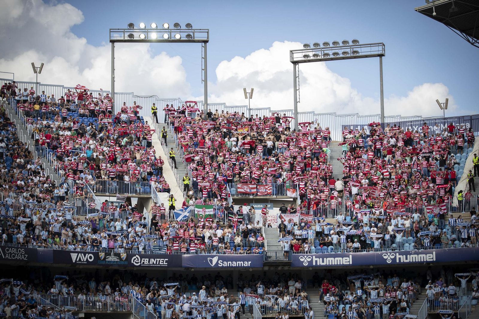 Las imágenes del partido entre el Málaga y el Granada CF