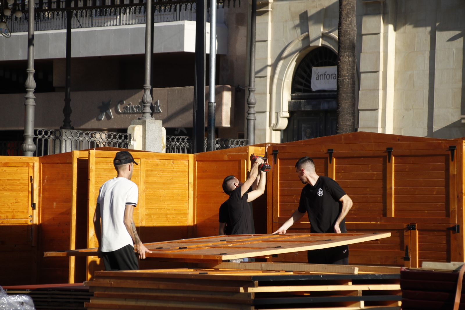 Imágenes del lunes 20 de noviembre en Huelva