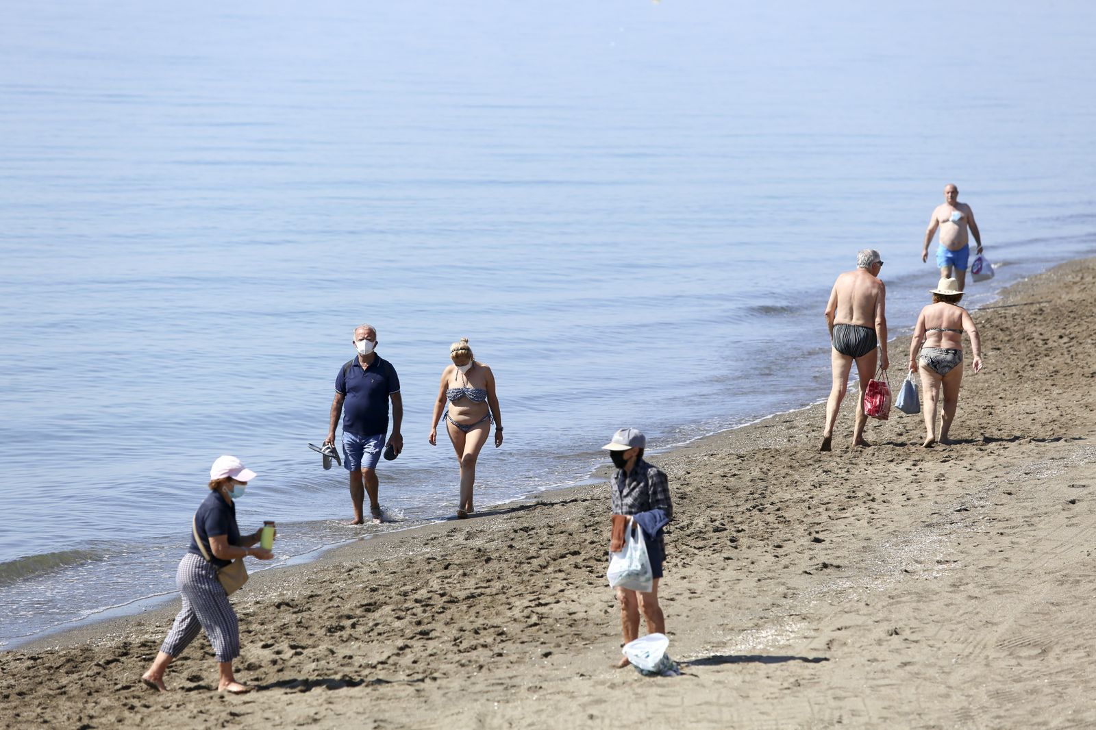 La playa de Huelin, en Málaga capital, en el cuarto día de la fase 1