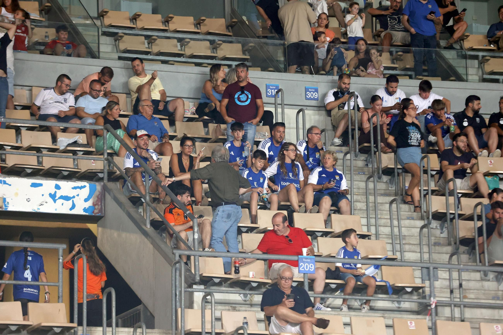Búscate en el Trofeo Feria de la Vendimia entre el Xerez CD contra el Juventud Torremolinos en Chapín