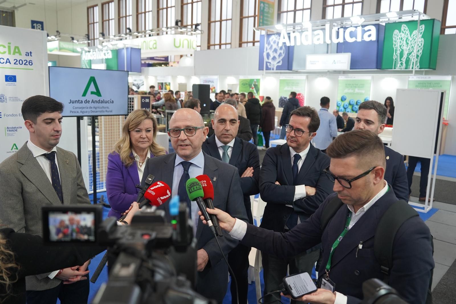 Así ha sido la primera jornada en Fruit Logistica: las imágenes del desembarco andaluz en Berlín
