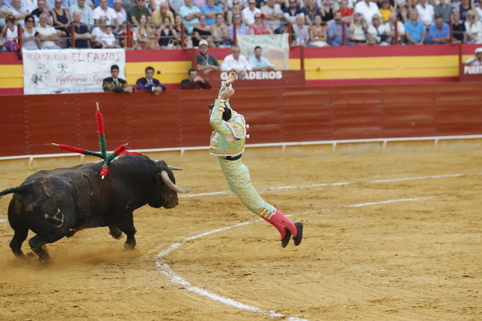 Fotogalería corrida de toros Roquetas de Mar. El Fandi, Castella, Cayetano.