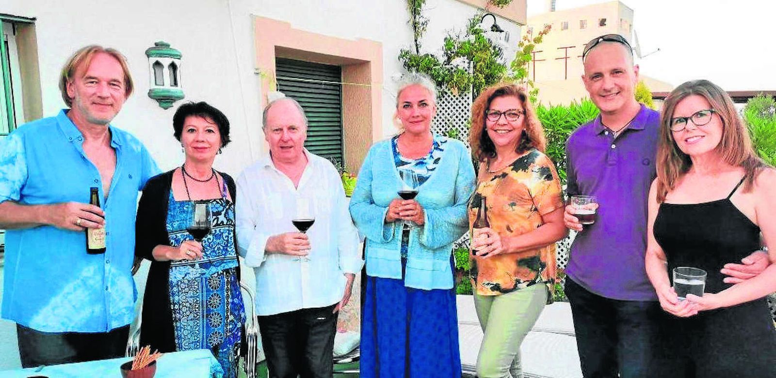 Karl Thonnissen, Charo Pérez, Sean O´Brian, la anfitriona Claudia Thonnissen, Carmen Romero, José Pecci y Antonia Moreno, durante la  celebración de la fiesta de cumpleaños.