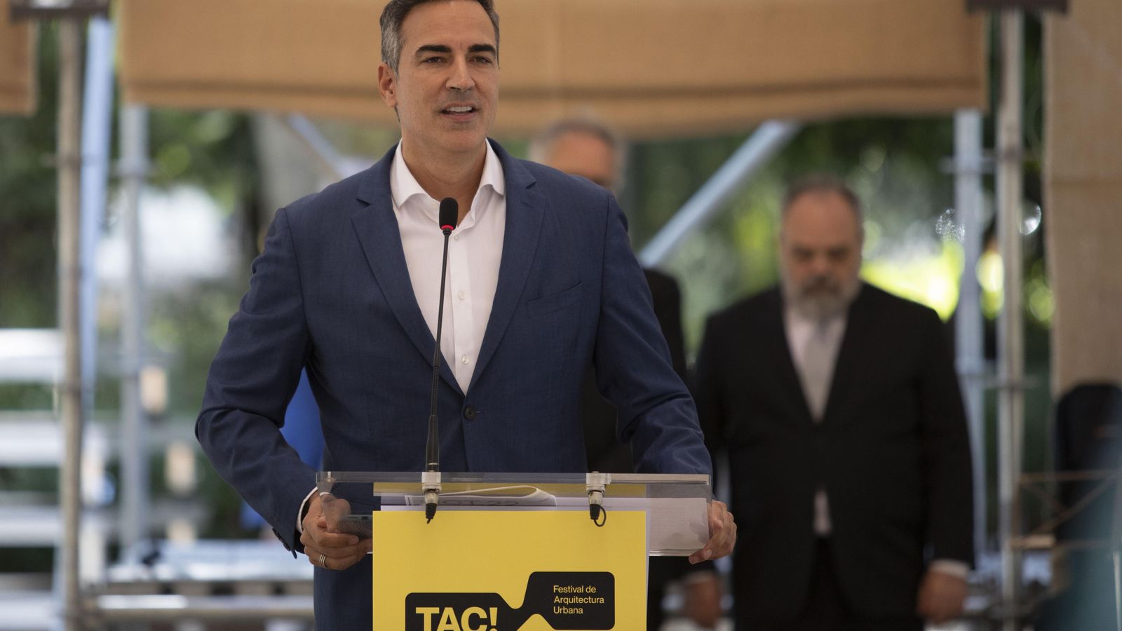 El director general de Arquitectura del Mitma, en la inauguración en Granada.