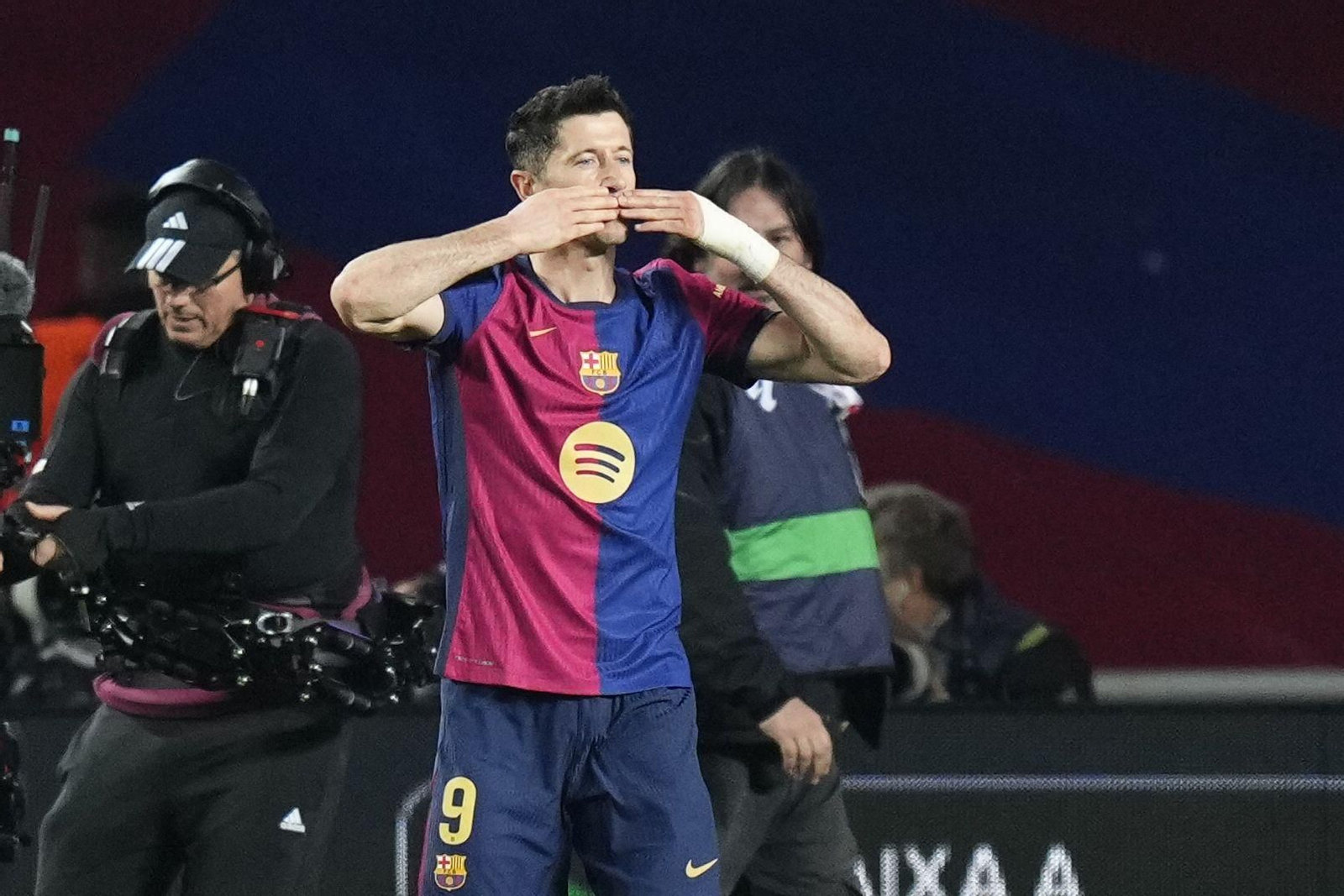 Las fotos del polémico Barcelona - Rayo Vallecano