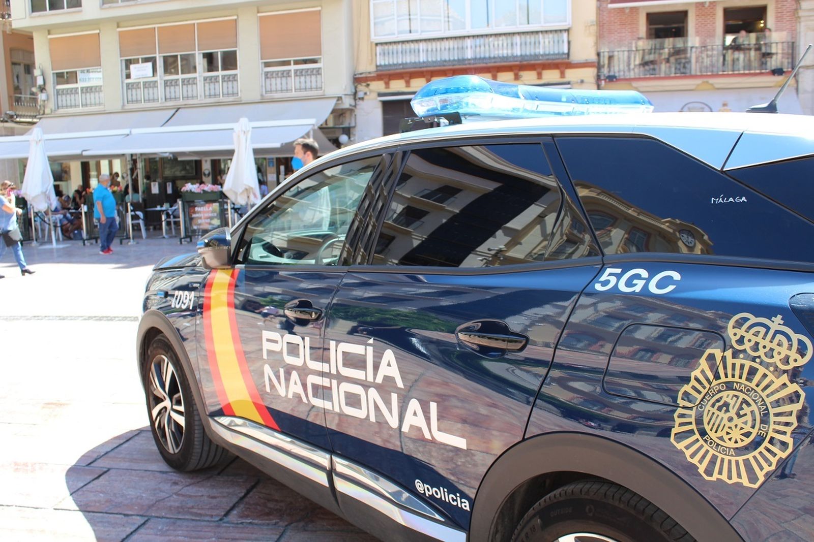 Vehículo de Policía Nacional en el Centro de Málaga.