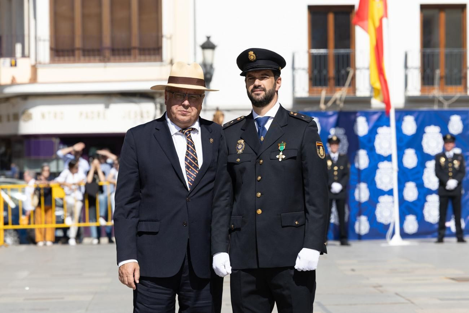 Acto por el día de la Policía Nacional, con motivo de la festividad los Santos Ángeles Custodios