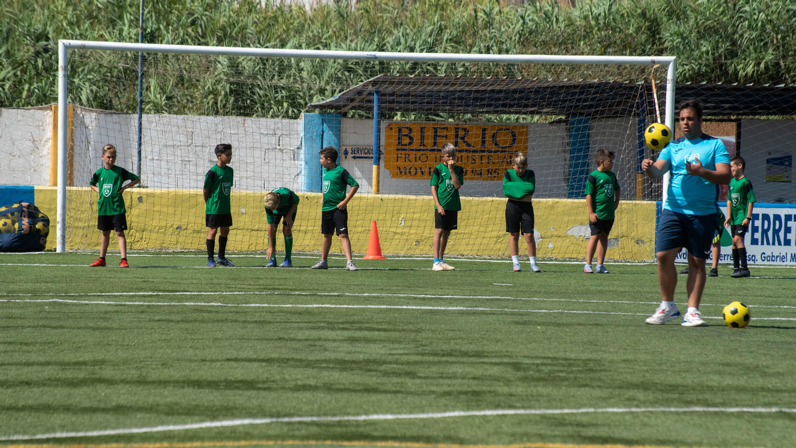 Las fotos del III Campus de verano de la Real Balompédica Linense