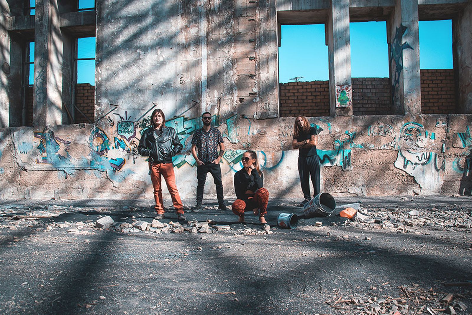 Los cuatro integrantes de la banda.