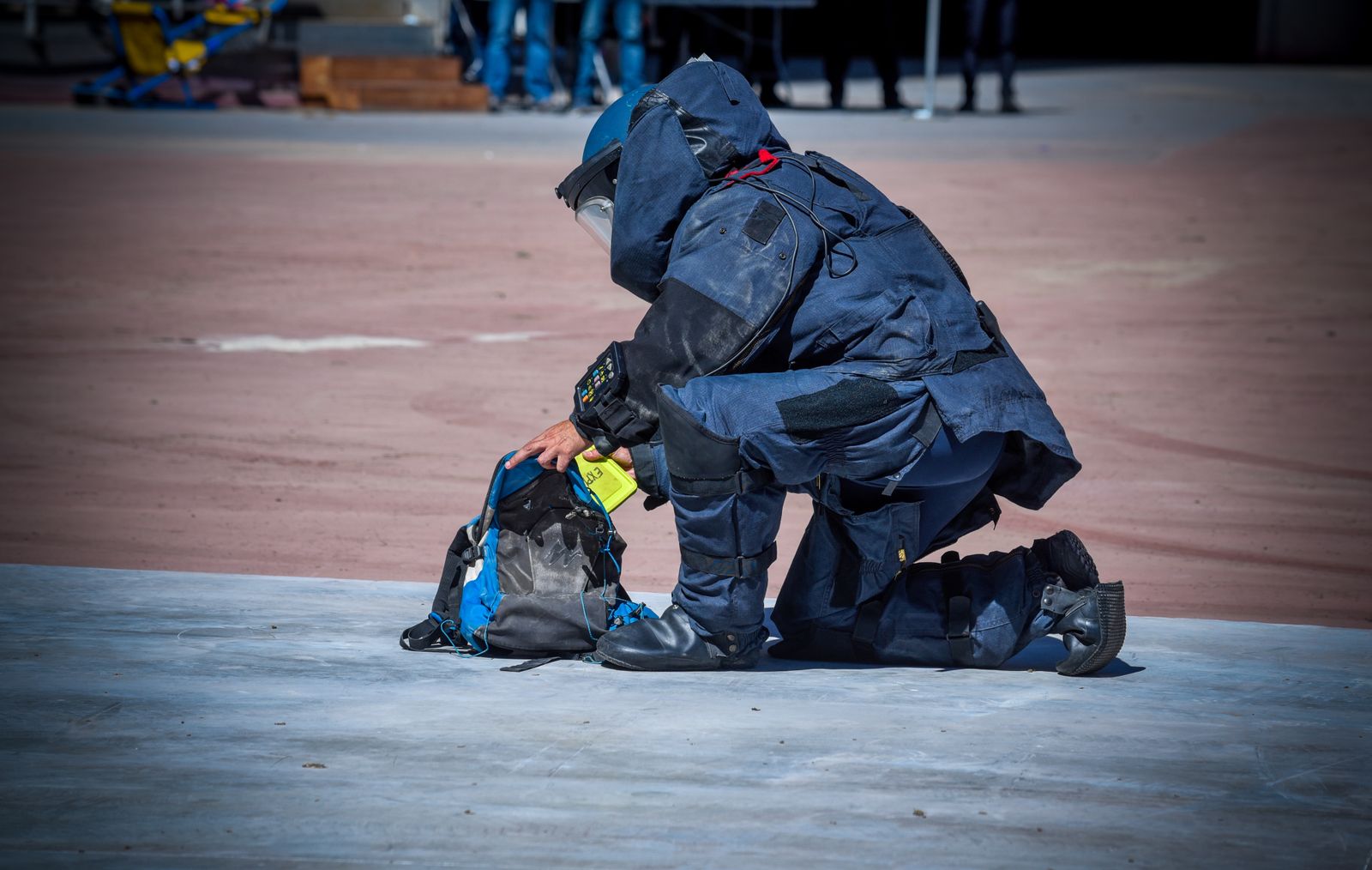 La exhibición policial con participación de la Unidad Aérea, Guías Caninos y Caballería, en imágenes