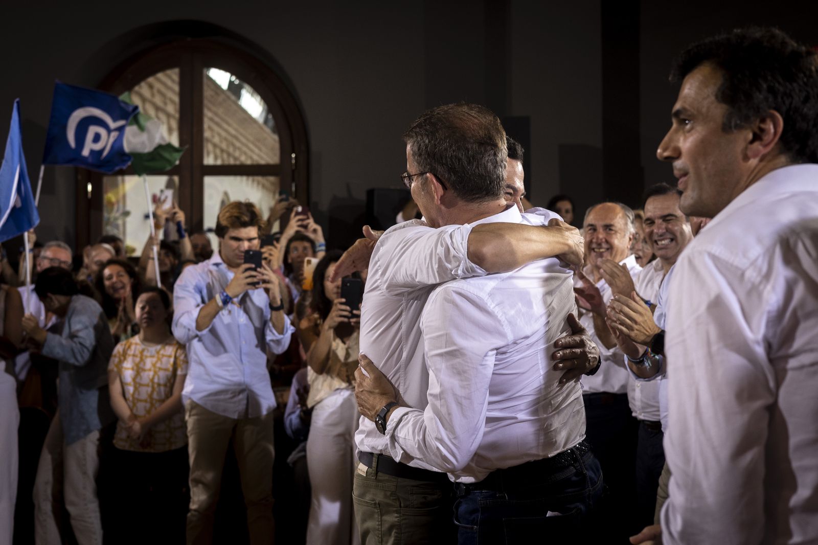 Las imágenes del mitin de Alberto Nuñez Feijoó en Cádiz