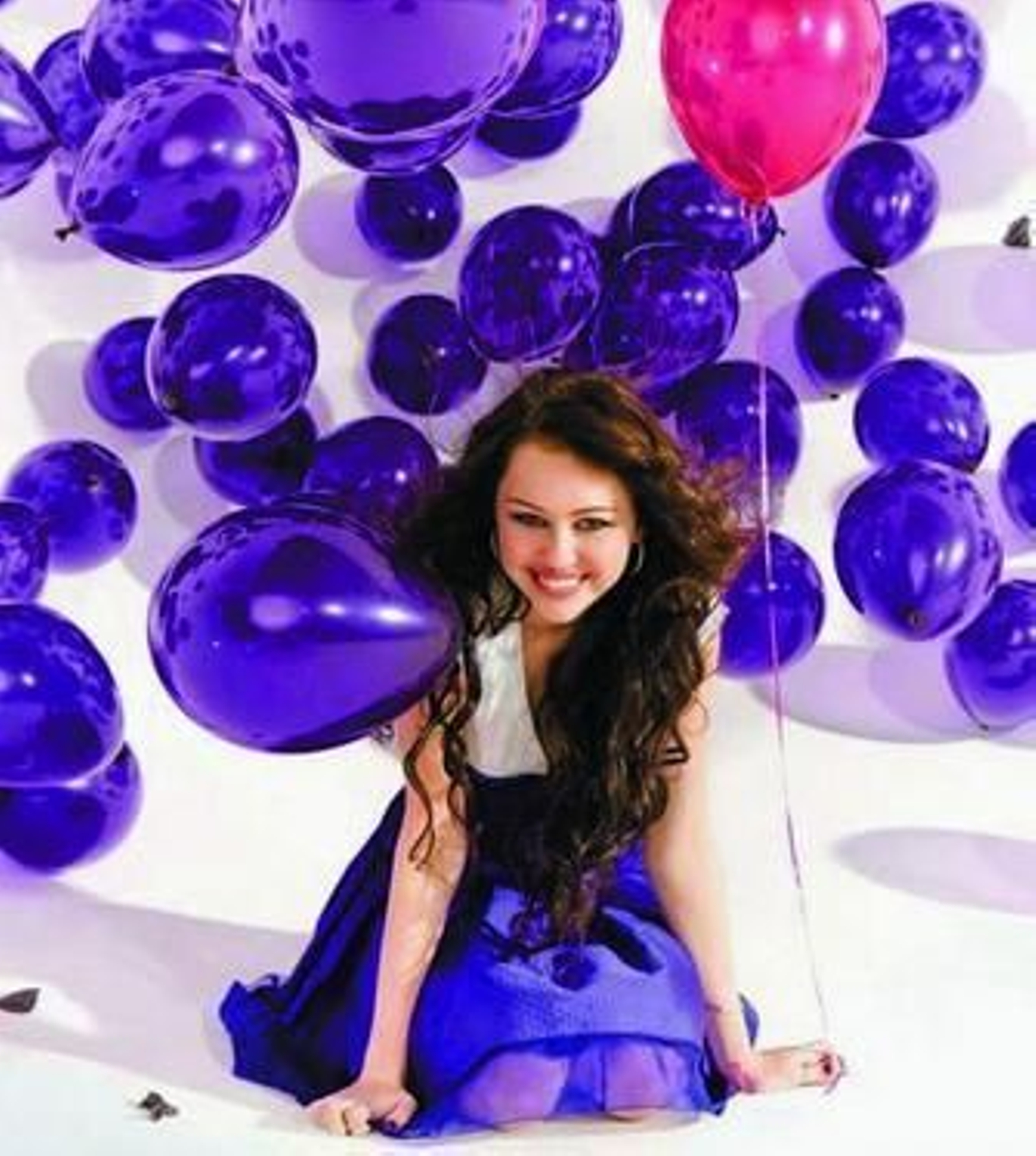 La joven Miley Cyrus abandera la castidad